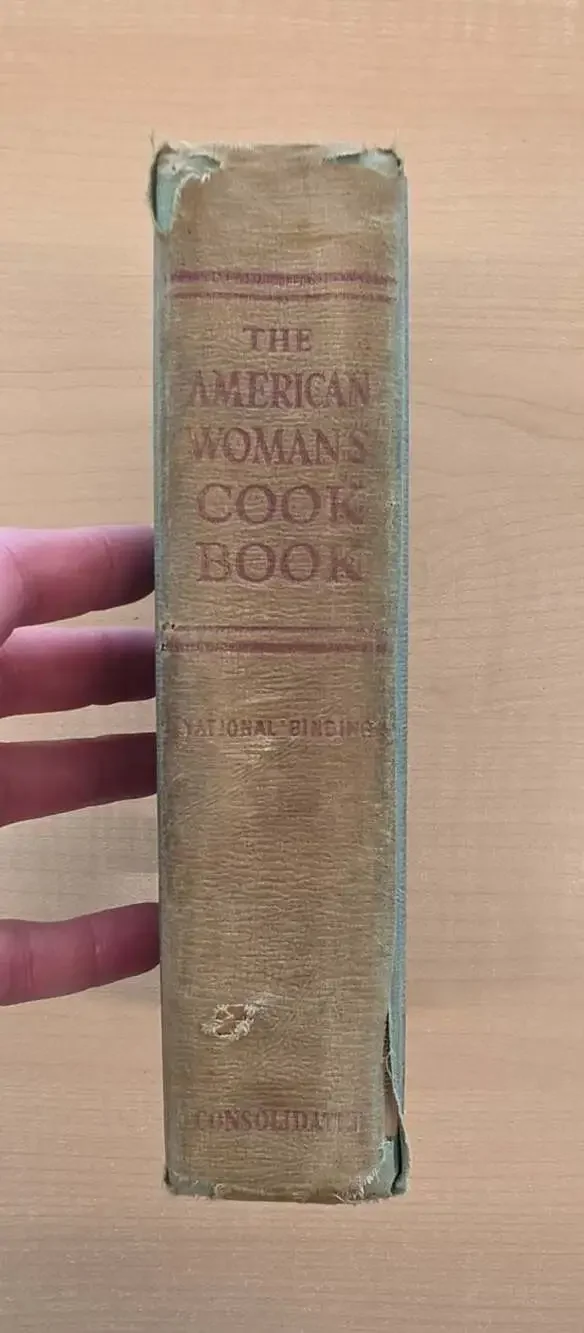 The American Woman's Cook Book Edited by Ruth Berolzheimer National Binding